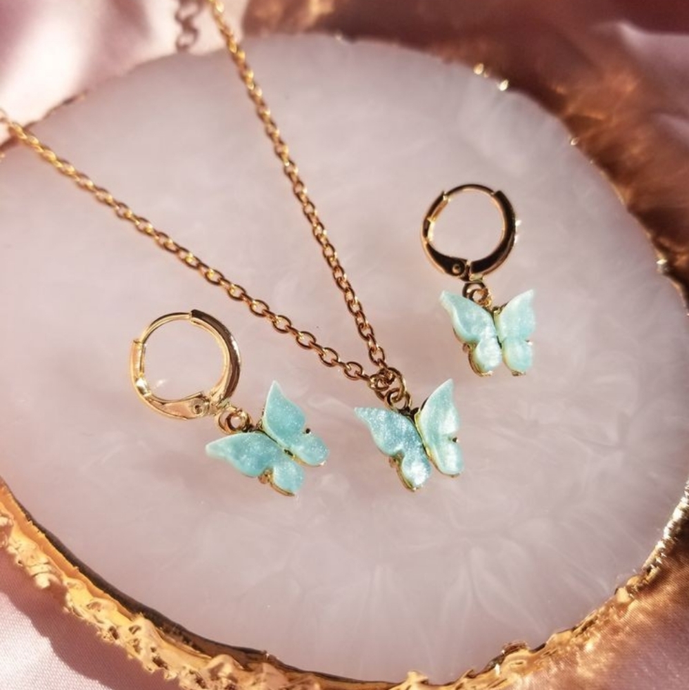 Sky Blue Butterfly Necklace & Earrings Set